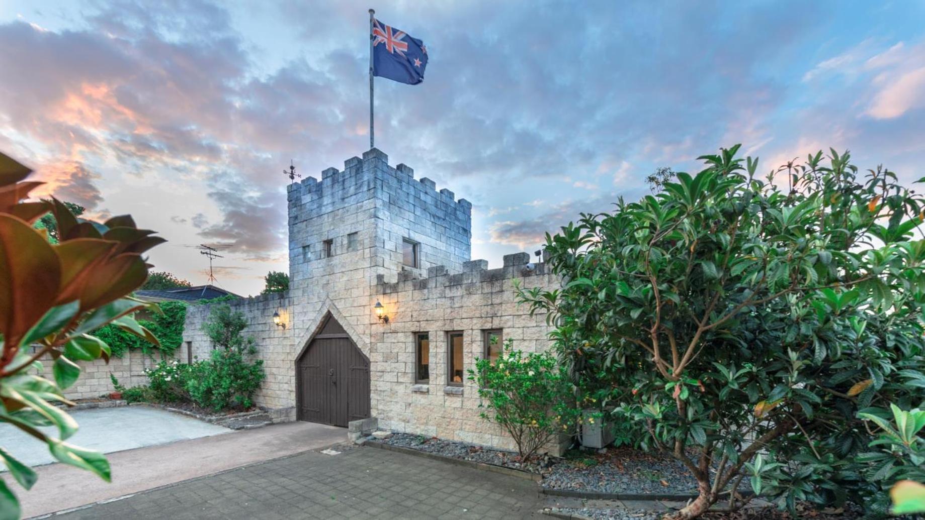 Unique Castle In Auckland Villa Buitenkant foto