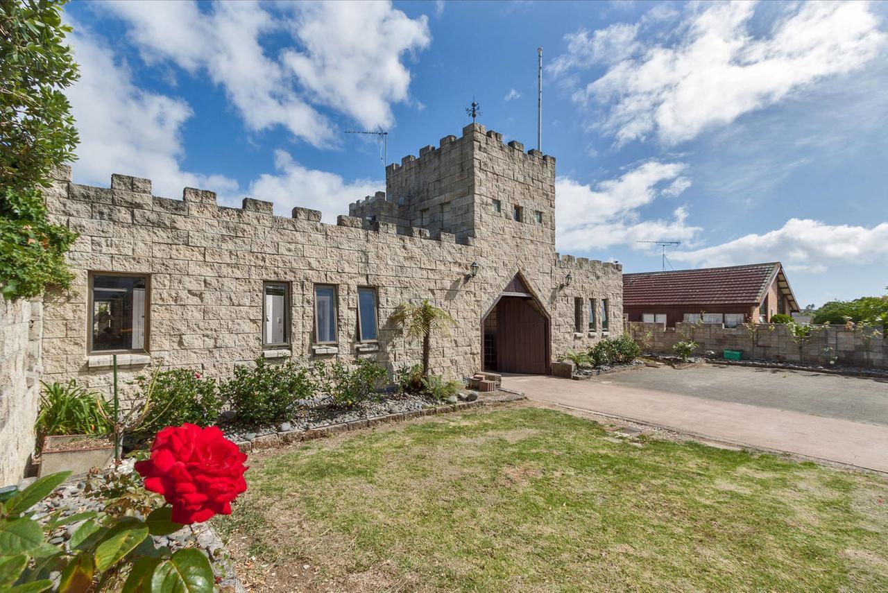 Unique Castle In Auckland Villa Buitenkant foto